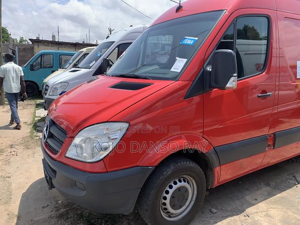 Mercedes-Benz Sprinter 2013 Red photo 2
