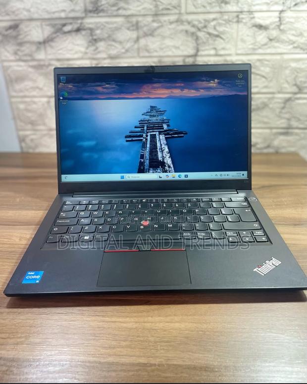 New Laptop Lenovo ThinkPad E14 G5 16GB Intel Core I5 SSD 512GB photo 3