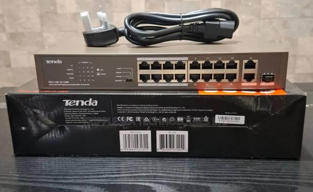 Tenda 16-Port 16fe+1sfp Rackmount Switch With 16-Port Poe · Photo 2