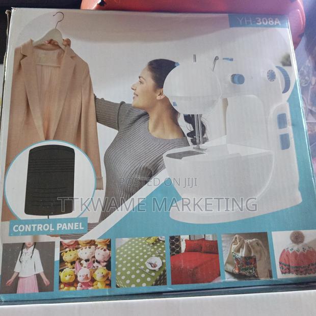 Mini Sewing Machine · Photo 3