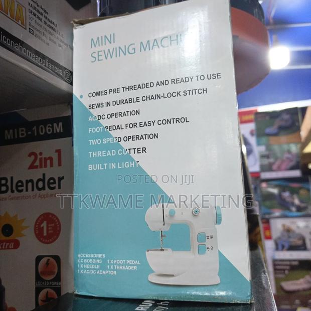 Mini Sewing Machine · Photo 4