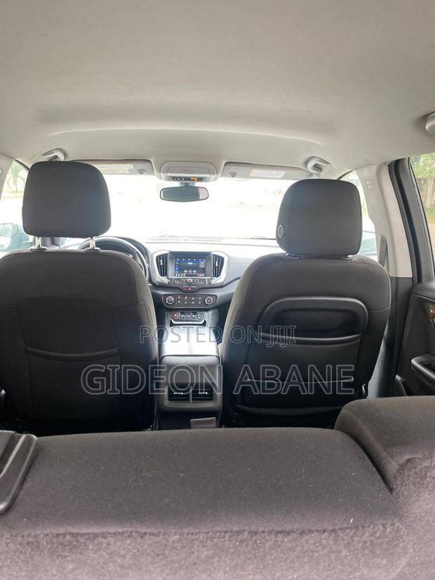 GMC Terrain 2019 Gray photo 4