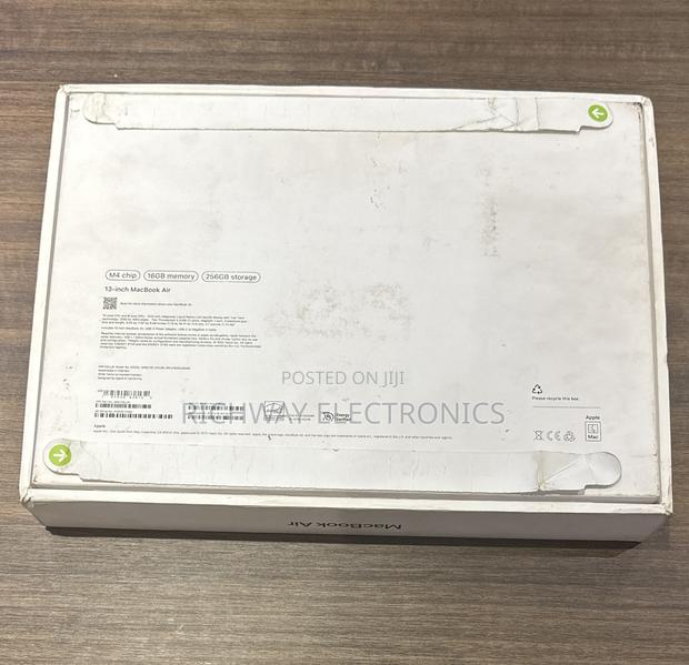 New Laptop Apple MacBook Air 2025 M4 13-Inch 16GB Apple M4 SSD 256GB photo 2