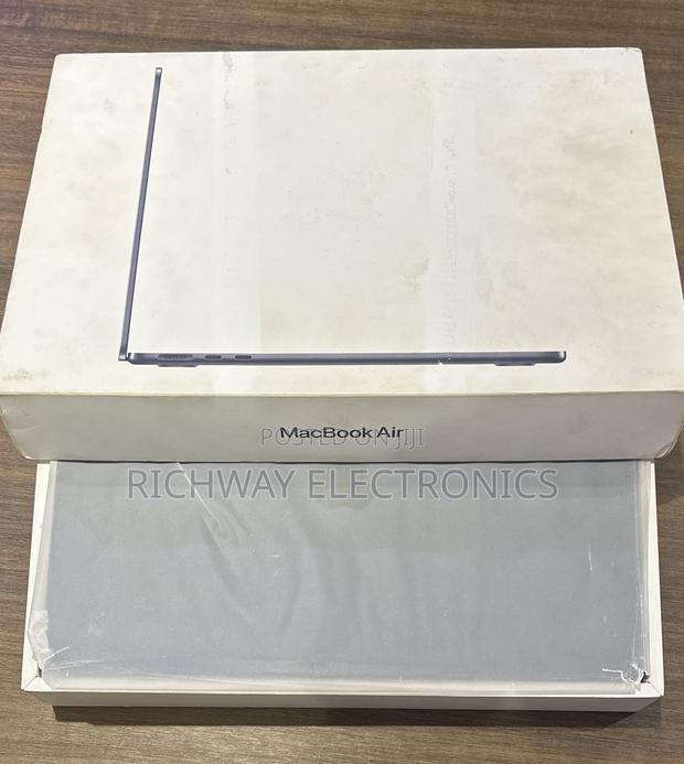 New Laptop Apple MacBook Air 2025 M4 13-Inch 16GB Apple M4 SSD 256GB photo 3