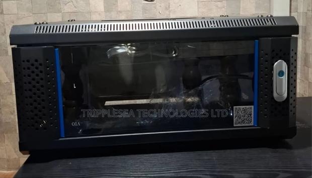 4u Cabinet Glass + Fan · Photo 4