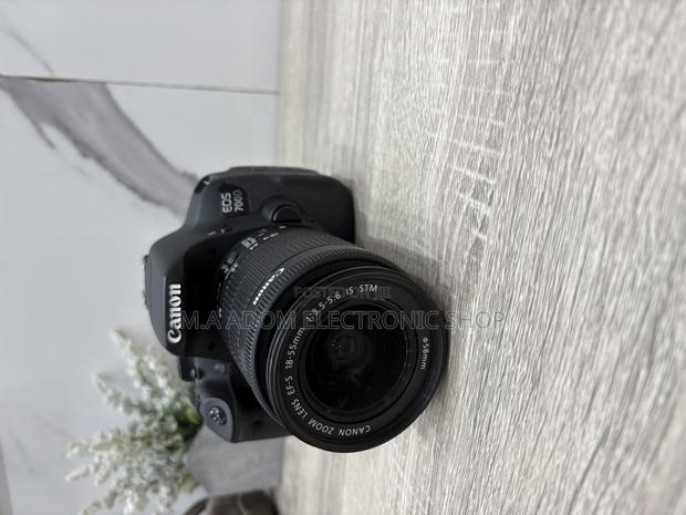 Canon Eos 700d Digital Camera · Photo 2