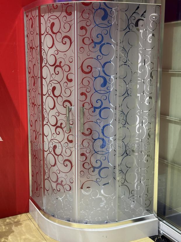 Shower Cubicle 90/90 · Photo 2