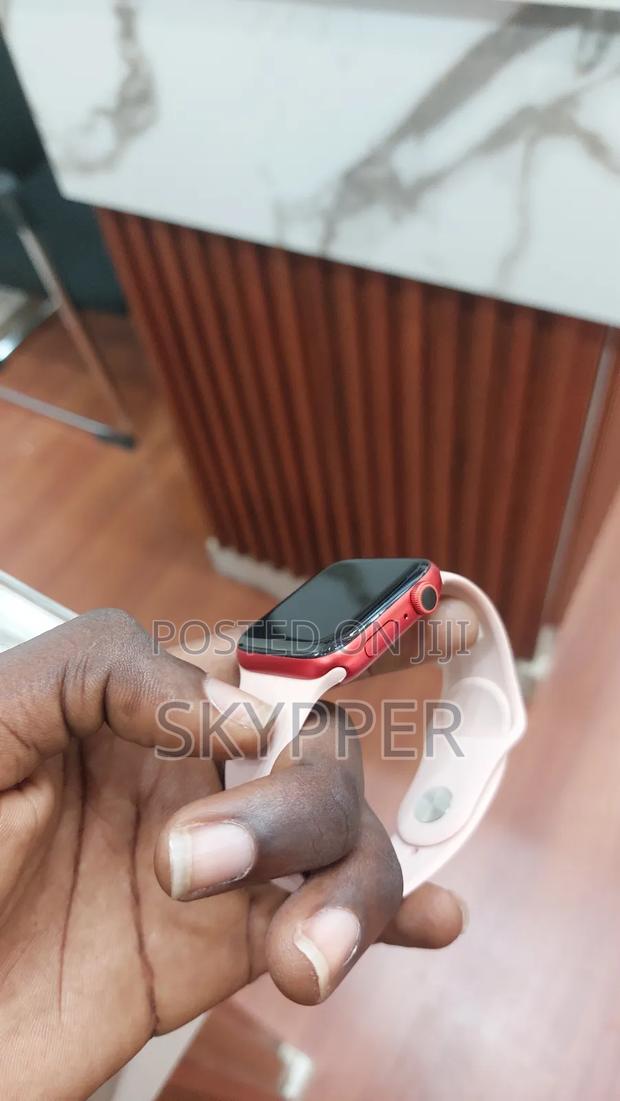 Apple Watch Series 6 · Photo 4
