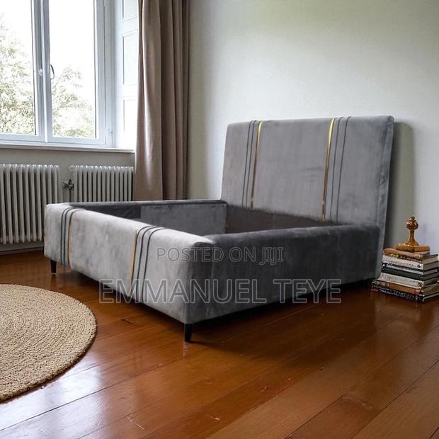 Queen Size Bed Fram for Sell · Photo 3
