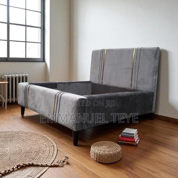 Queen Size Bed Fram for Sell · Photo 4