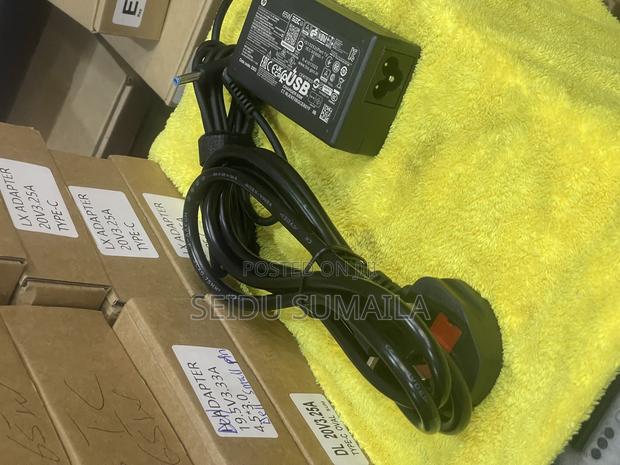 Hp Blue Pin Charger ( 65w) · Photo 2