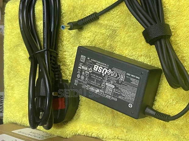 Hp Blue Pin Charger ( 65w) · Photo 4