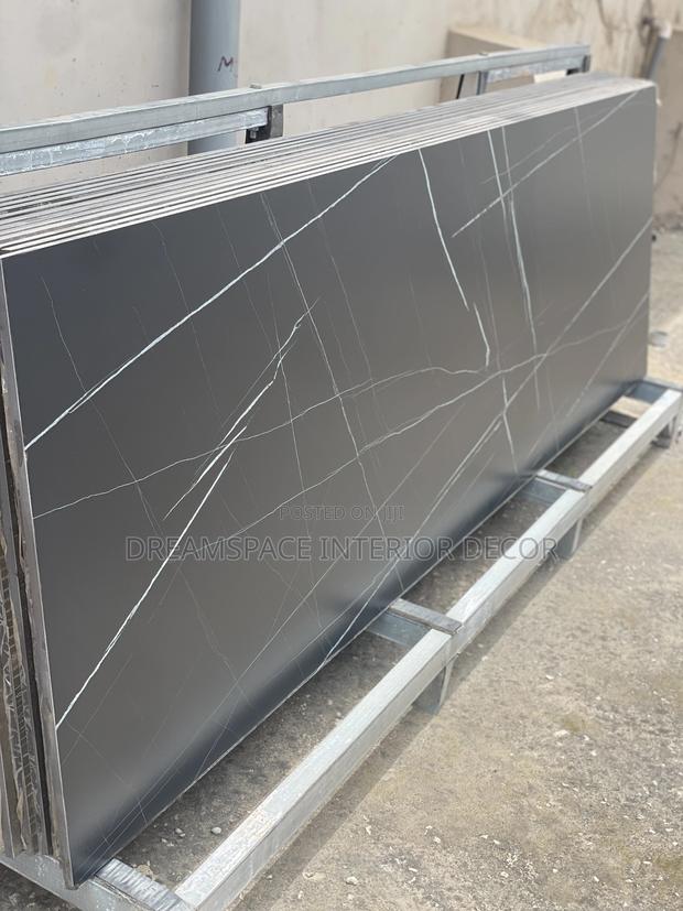 Black Sintered Stone For Worktops Give You A Seemly Luxury Looks