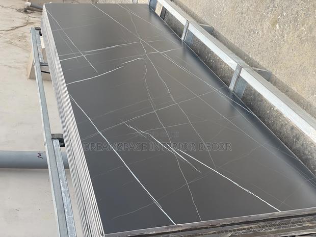 Black Sintered Stone For Worktops Give You A Seemly Luxury Looks photo 2
