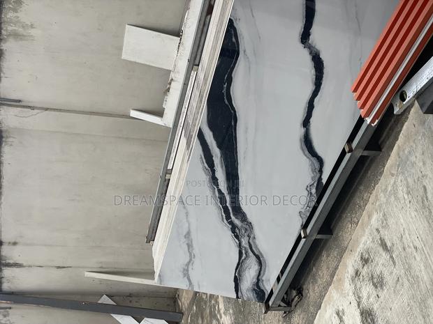 Glossy Marble Sintered Stone (15mm) For Kitchen Cabinets Tops