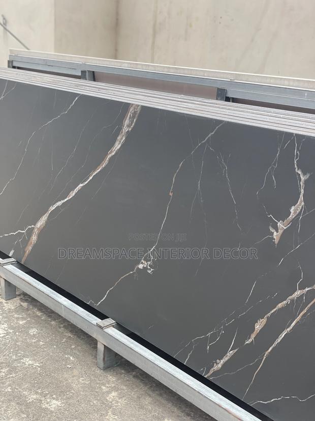 Modernist Worktops/Countertops Marble Sintered Stones