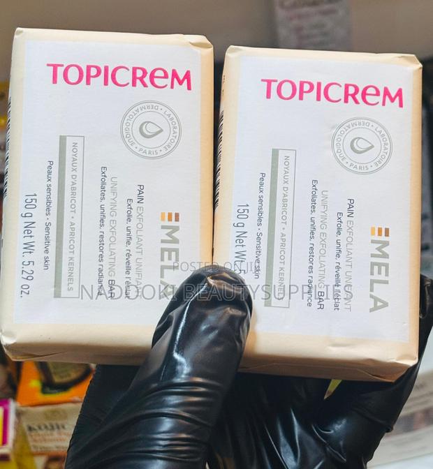 Topicrem Mela Unifying Exfoliating Bar · Photo 2
