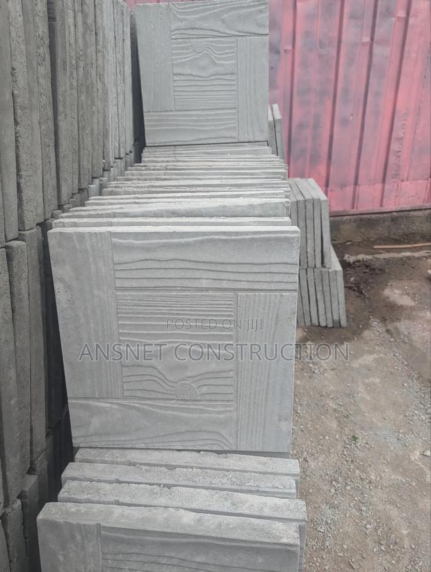 Compound Tiles for Offices · Photo 2