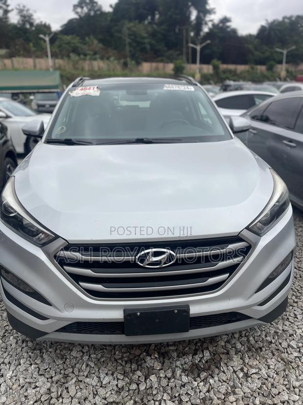 Hyundai Tucson Limited AWD 2017 Silver