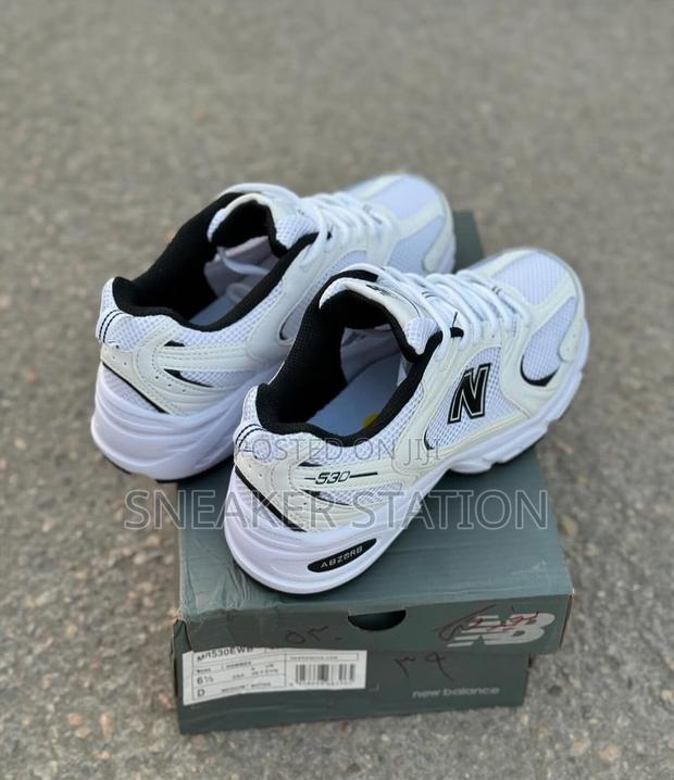 New Balance 530 Sneaker Available · Photo 4