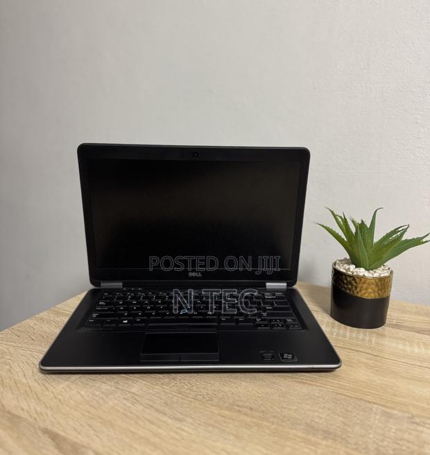 Laptop Dell Latitude E7450 8GB Intel Core I7 SSD 256GB