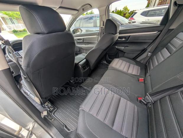Honda CR-V 2018 Gray photo 5