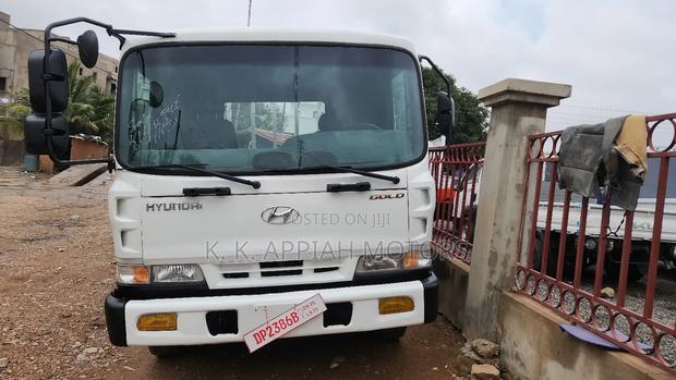 Hyundia 5ton Truck photo 3