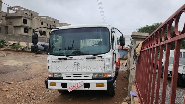 Hyundia 5ton Truck photo 5
