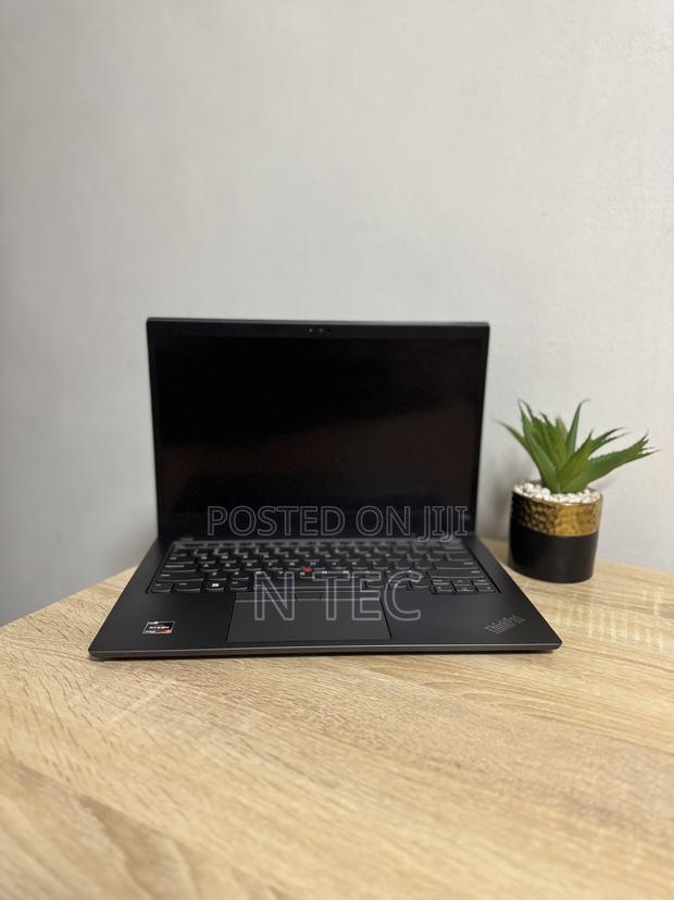 Laptop Lenovo Thinkpad T14s Gen 2 16GB AMD Ryzen 9 SSD 256GB