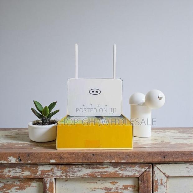 MTN Universal Broadband 4g Router +Backup Battery (55654) · Photo 2