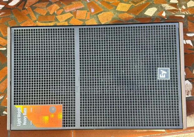 Ev Ds 115 15inches Midrange Stage Monitors Speaker (Pair) · Photo 2