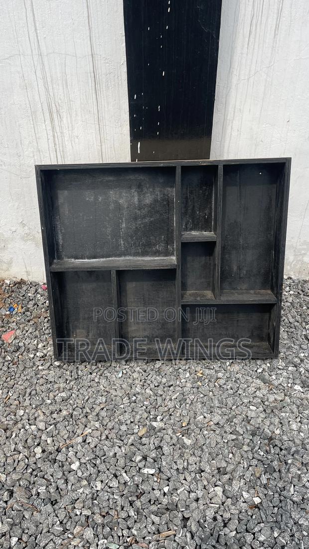 1 Used Black Bar Counter for Sale