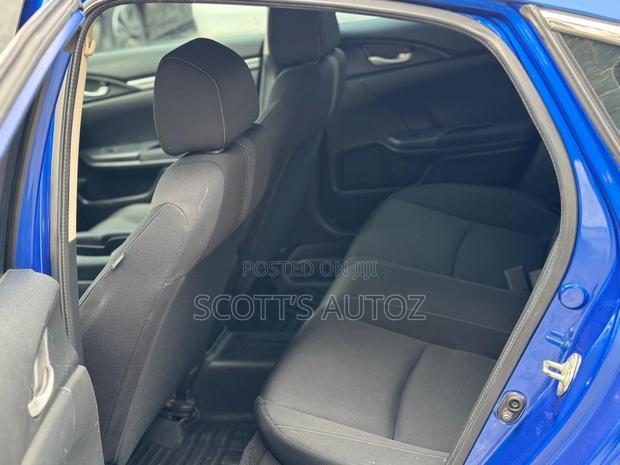 Honda Civic 2017 Blue photo 4