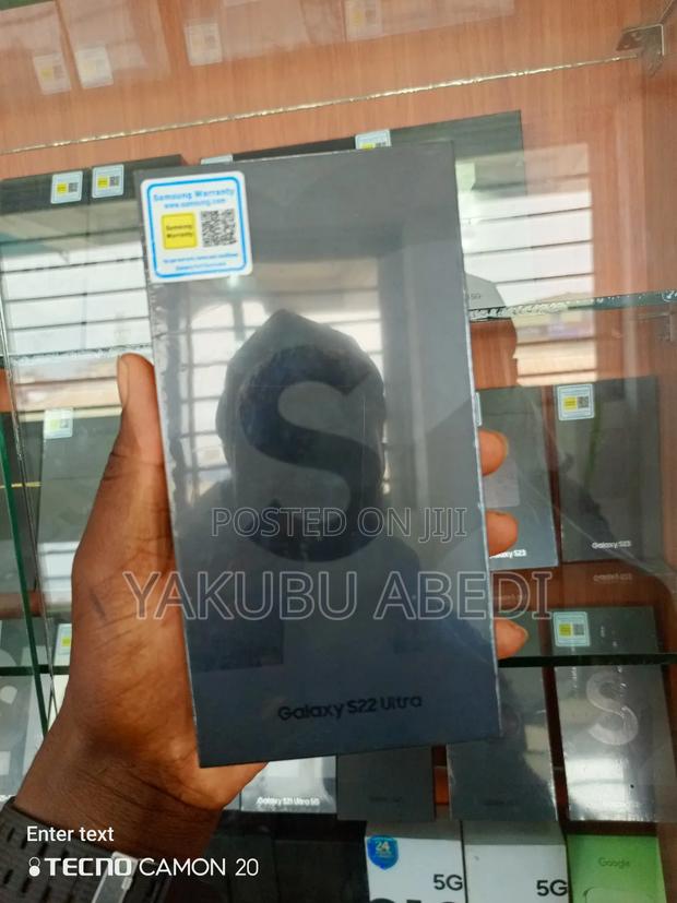 New Samsung Galaxy S22 Ultra 5G 256 GB Black · Photo 1