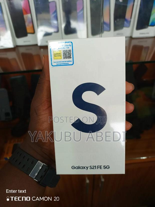 New Samsung Galaxy S21 FE 128 GB Black · Photo 2