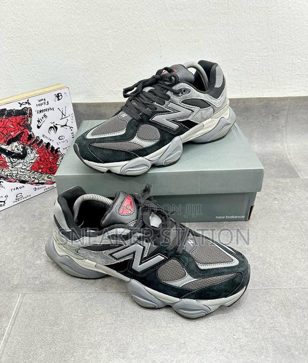 New Balance 9060 Sneaker · Photo 3