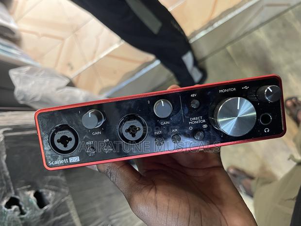Focusrite Scarlett 2i2 (3rd Gen) Original · Photo 4