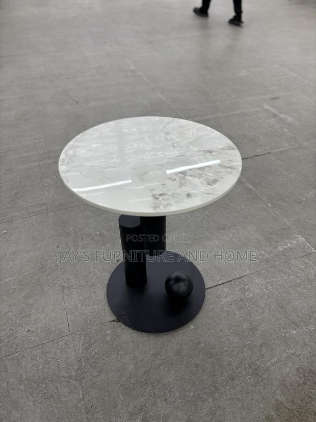 Coffee Table photo 3