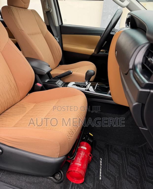 Toyota Fortuner 2.7 AWD 2017 Silver