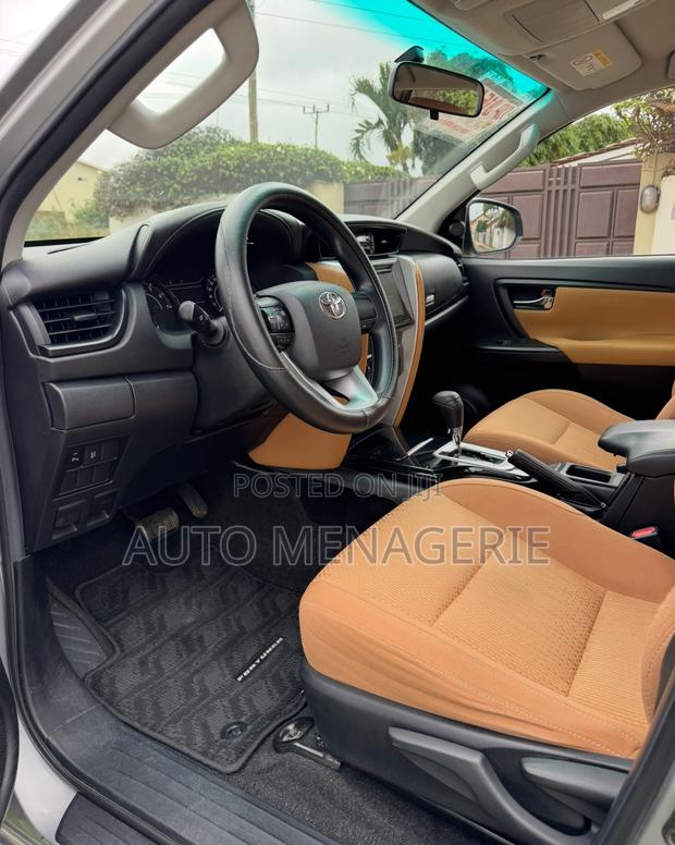 Toyota Fortuner 2.7 AWD 2017 Silver