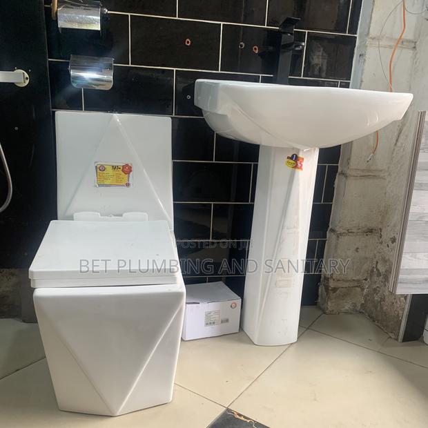 European Diamond_water Closet With Hand Wash Basin_complete_diamond Wc · Photo 2
