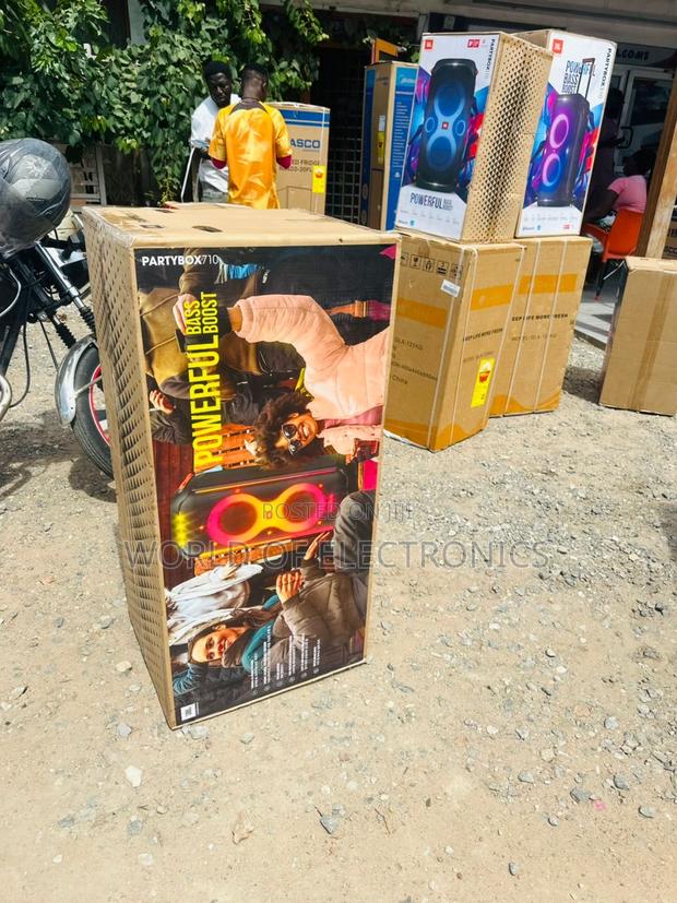 Durable Party Box 710 Bass JBL Portable Speaker · Photo 2