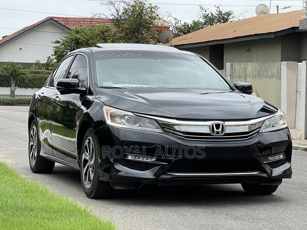 Honda Accord EX-L 4dr Sedan FWD (2.4L 4cyl 2A) 2016 Black photo 3
