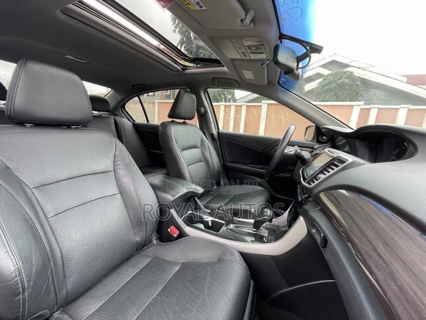 Honda Accord EX-L 4dr Sedan FWD (2.4L 4cyl 2A) 2016 Black photo 5