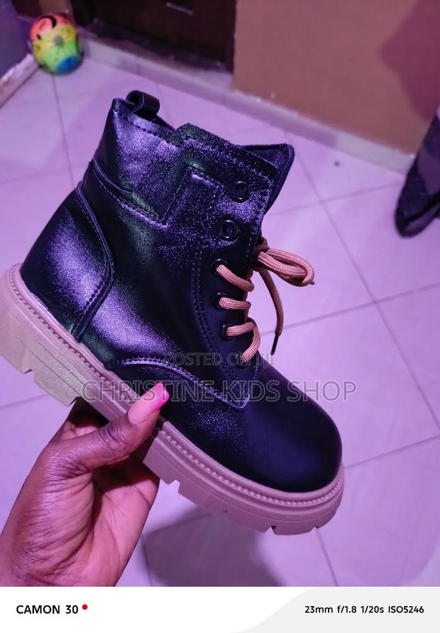 Fashion Boots photo 3