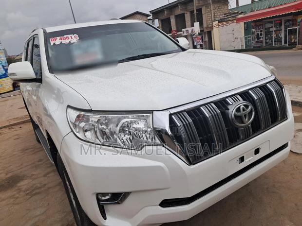 Toyota Land Cruiser Prado 2.7 2018 White