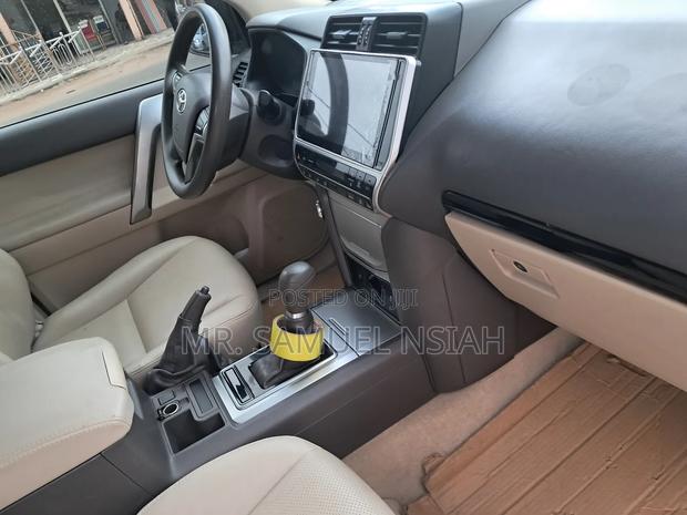 Toyota Land Cruiser Prado 2.7 2018 White