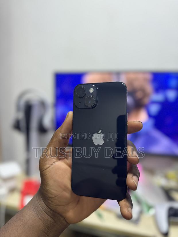 Apple iPhone 14 128 GB Black photo 2