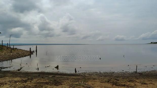 1000 Acres Close to Volta Lake