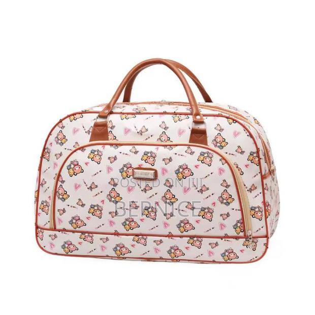 Stylish Travel Bags – Floral Plain Designs . photo 6